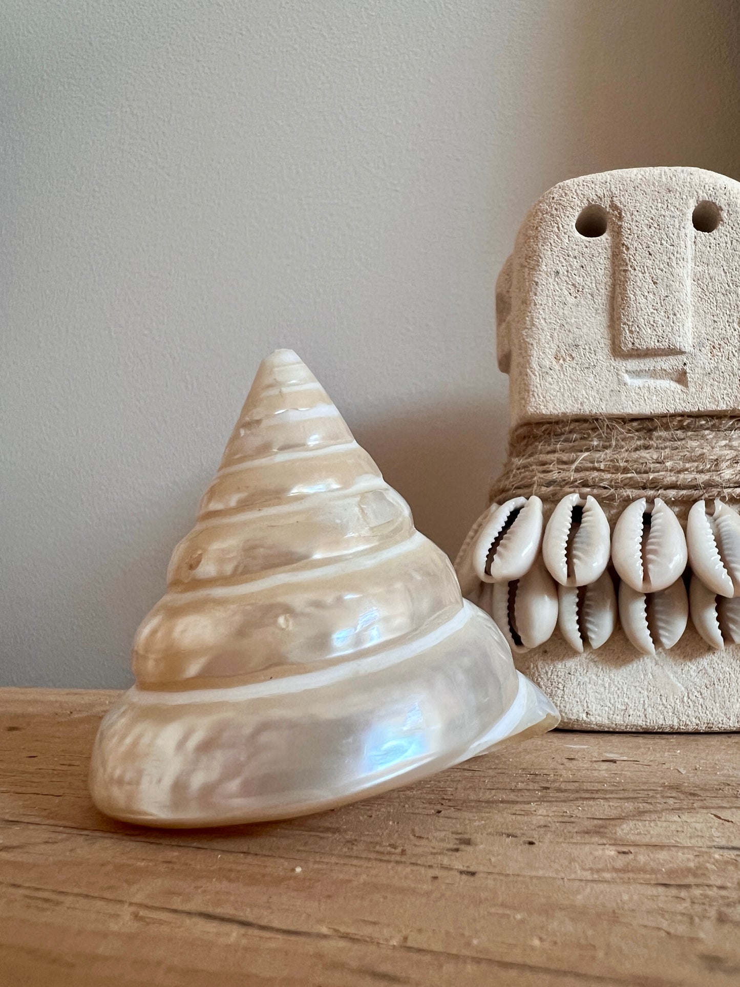 Trocha pyramide nacrée 6/7cm