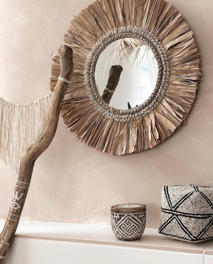 Miroir en feuilles de palmier et Cauris - Modèle Sinar