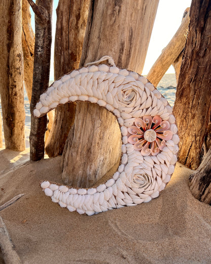 Lune en coquillage